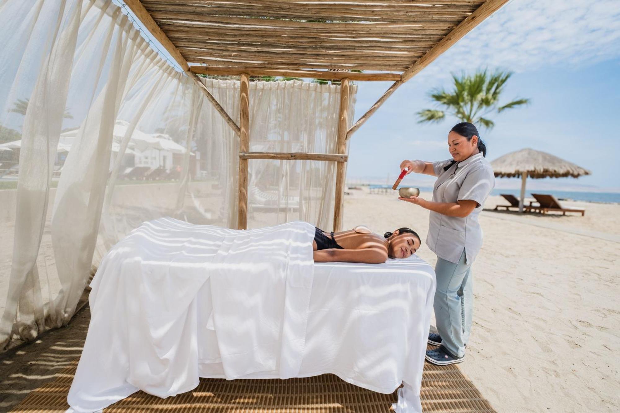 Hotel Paracas, A Luxury Collection Resort, Паракас Екстериор снимка Spa treatment at a resort
